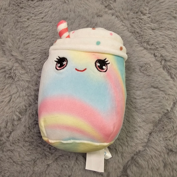 Milkshake Squishmellow - Picture 1 of 2
